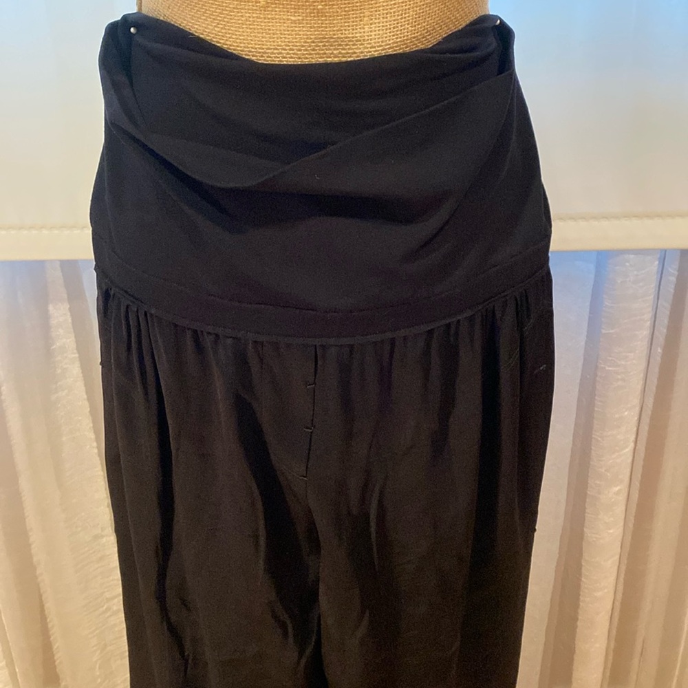 Donna Karan fabulous black silk blend wide comfortable pants, size Small